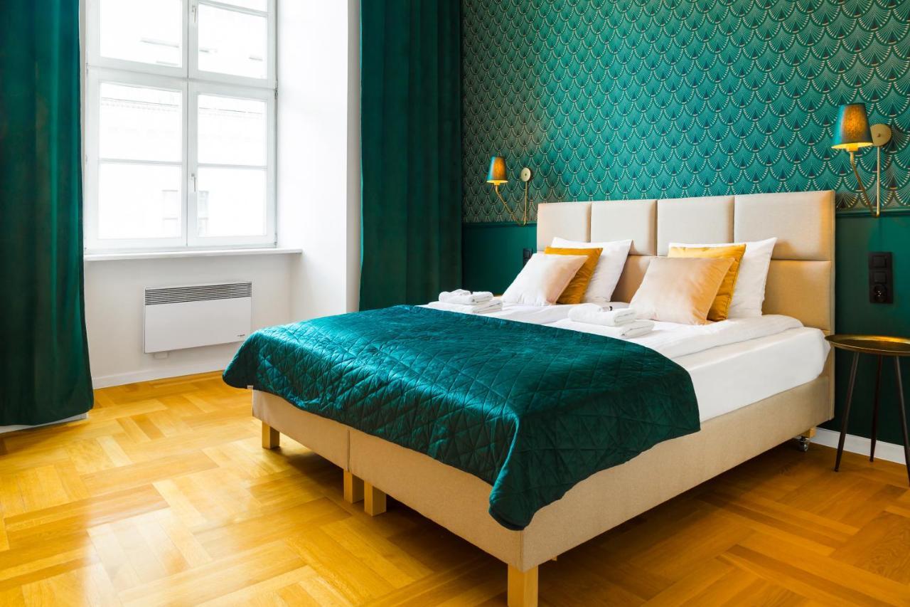 Glamorous Apartment In Heart Of Old Town Краков Экстерьер фото