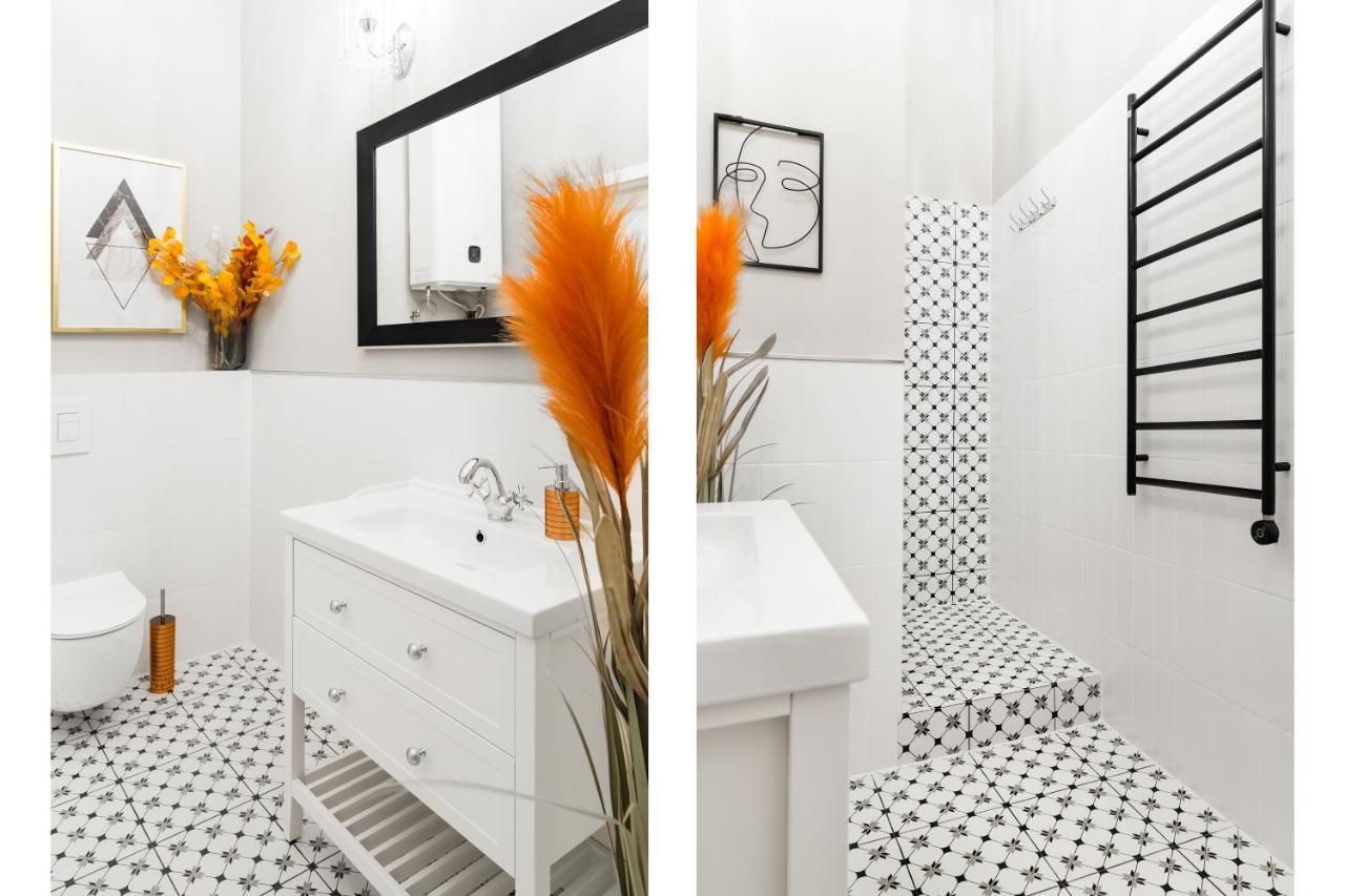 Glamorous Apartment In Heart Of Old Town Краков Экстерьер фото