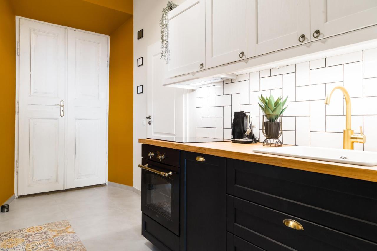 Glamorous Apartment In Heart Of Old Town Краков Экстерьер фото