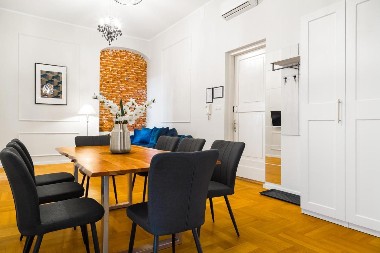 Glamorous Apartment In Heart Of Old Town Краков Экстерьер фото