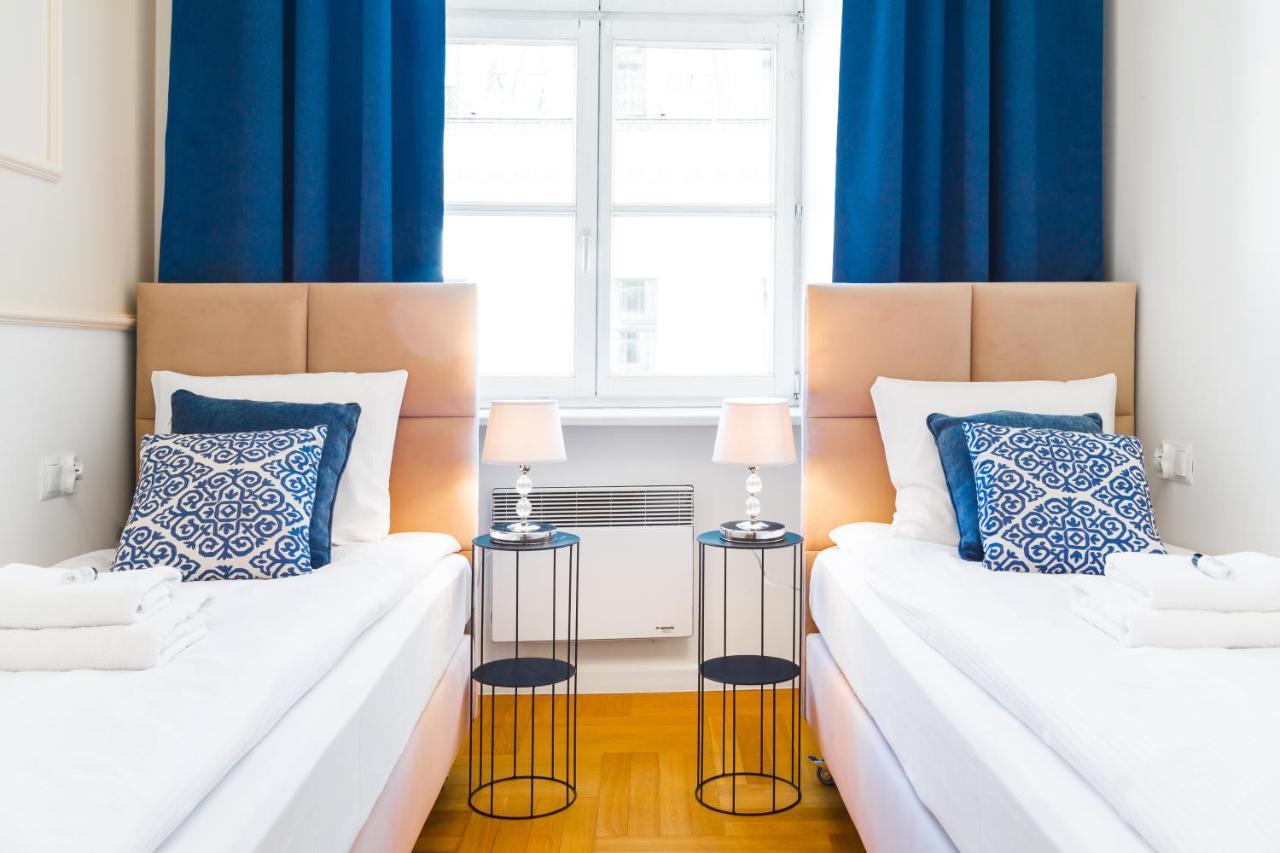 Glamorous Apartment In Heart Of Old Town Краков Экстерьер фото